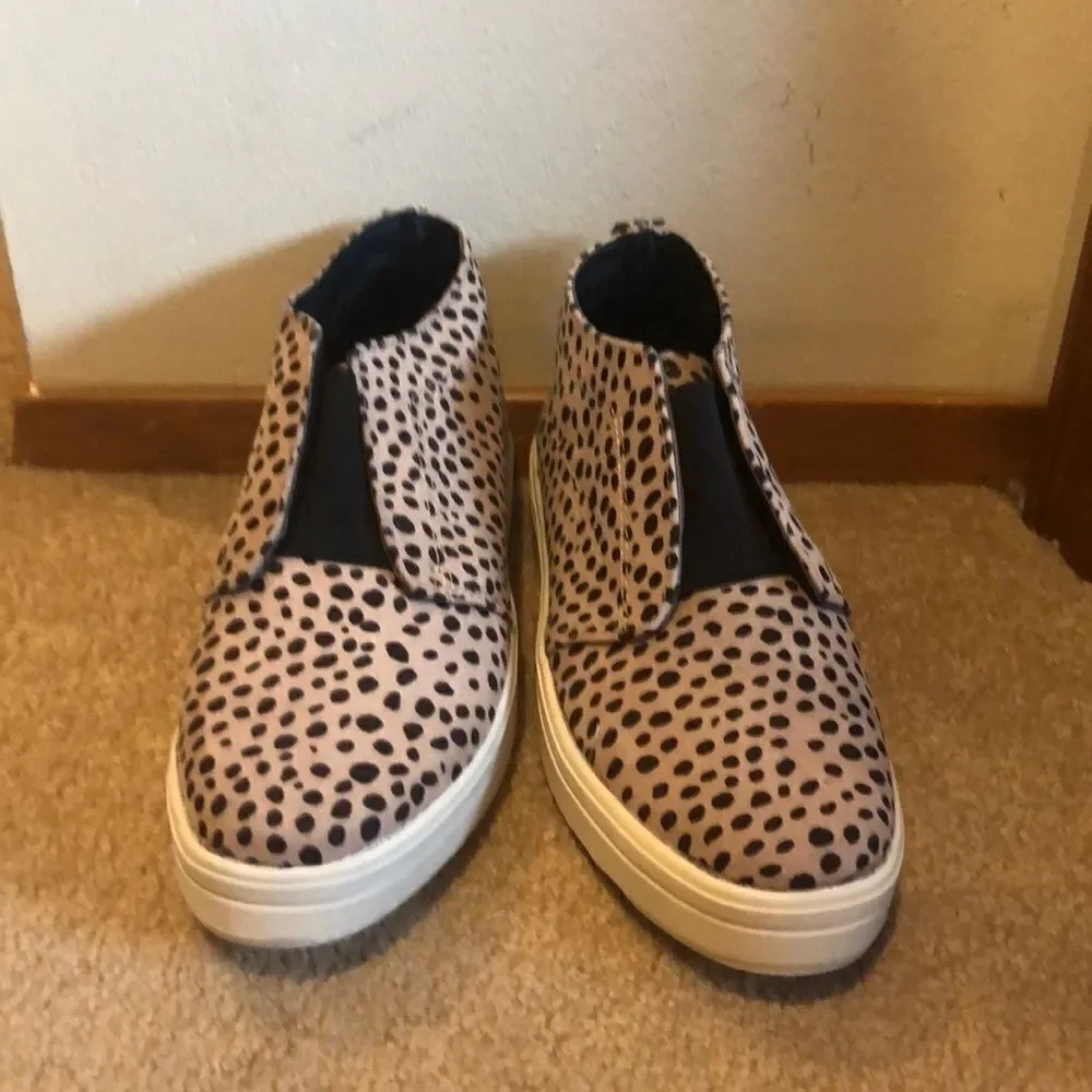 Nwot Dolce Vita leopard print tennis shoes